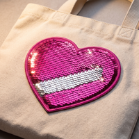 Pailletten-Herz auf Stofftasche
